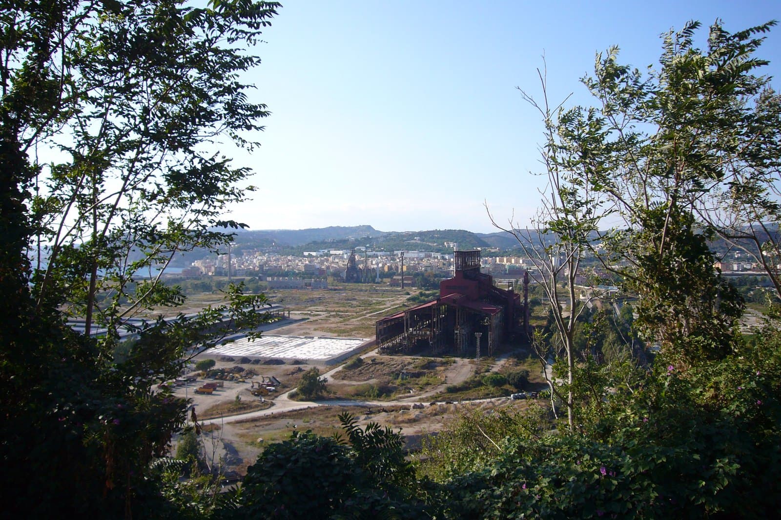 Bagnoli: from steelworks to America's Cup base — the west of Naples