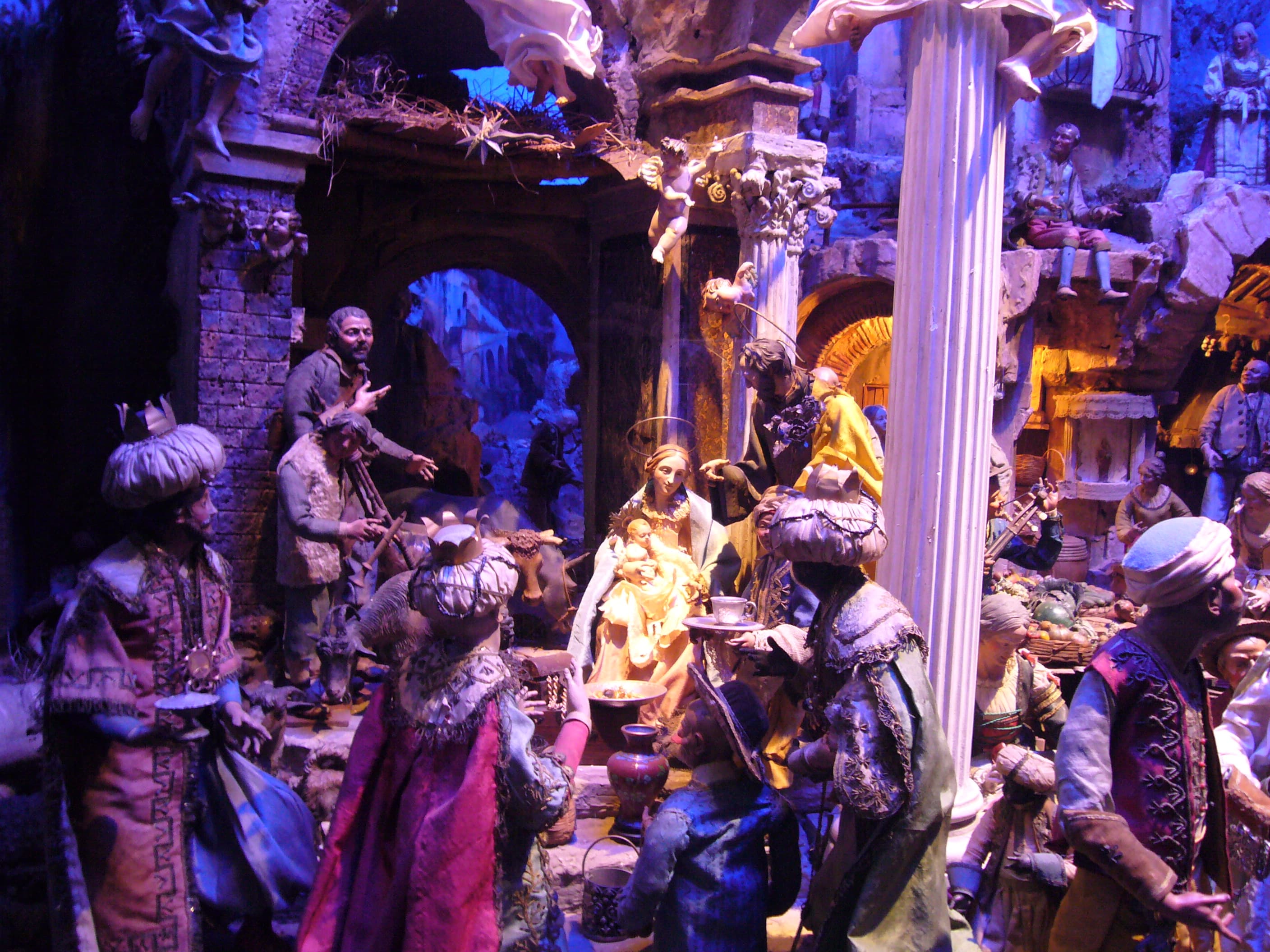 Natale a Napoli — una città in costume