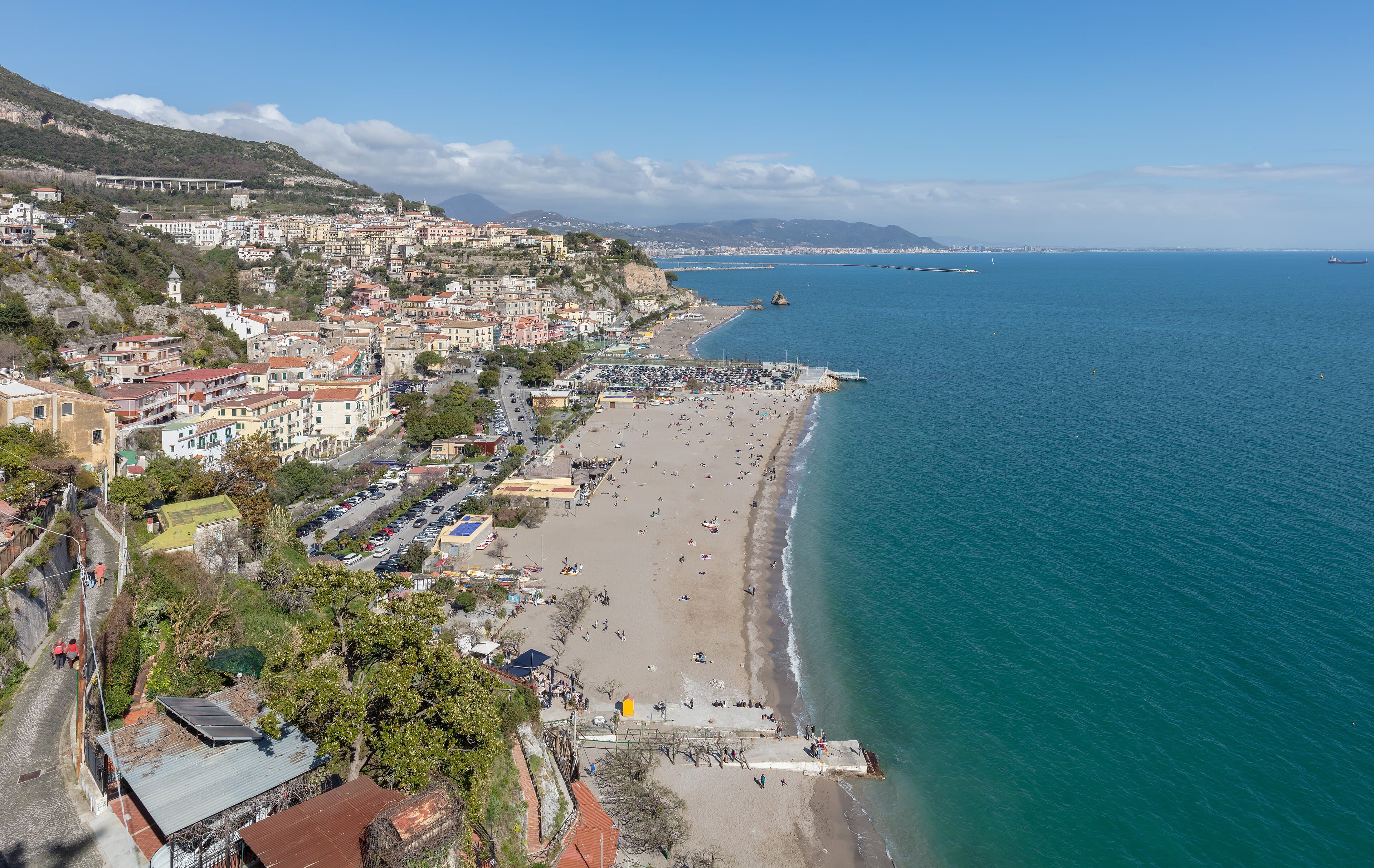 Vietri sul Mare — dove inizia la ceramica della costiera